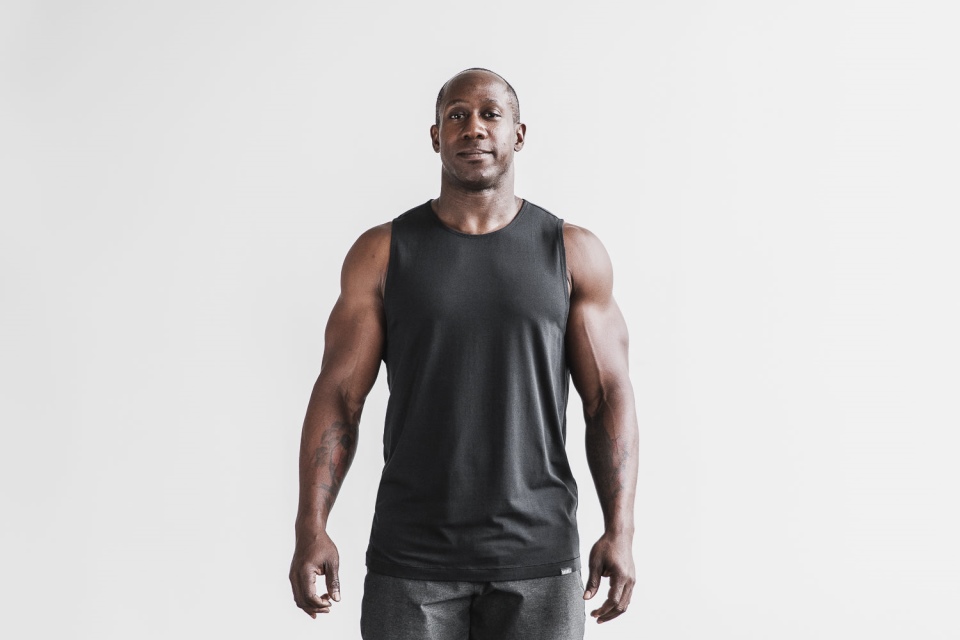 Camiseta De Tirantes Ligera De Hombre Nobull Negra