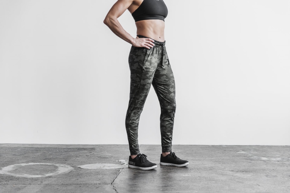Jogger De Mujer Nobull (camuflaje) Carbón